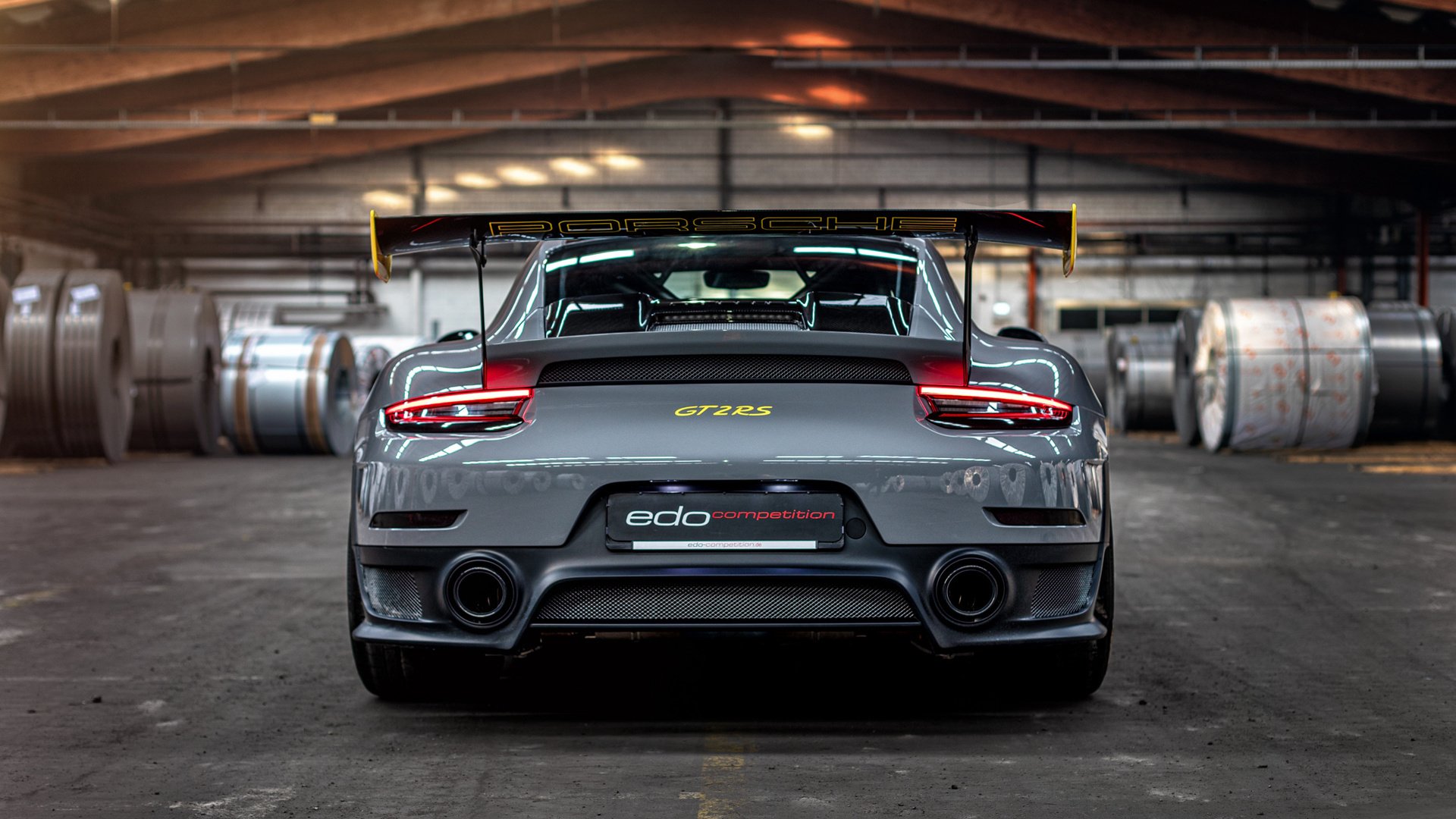 英超“榜首大战”：曼联未眠夜，争夺冠军有多激烈？