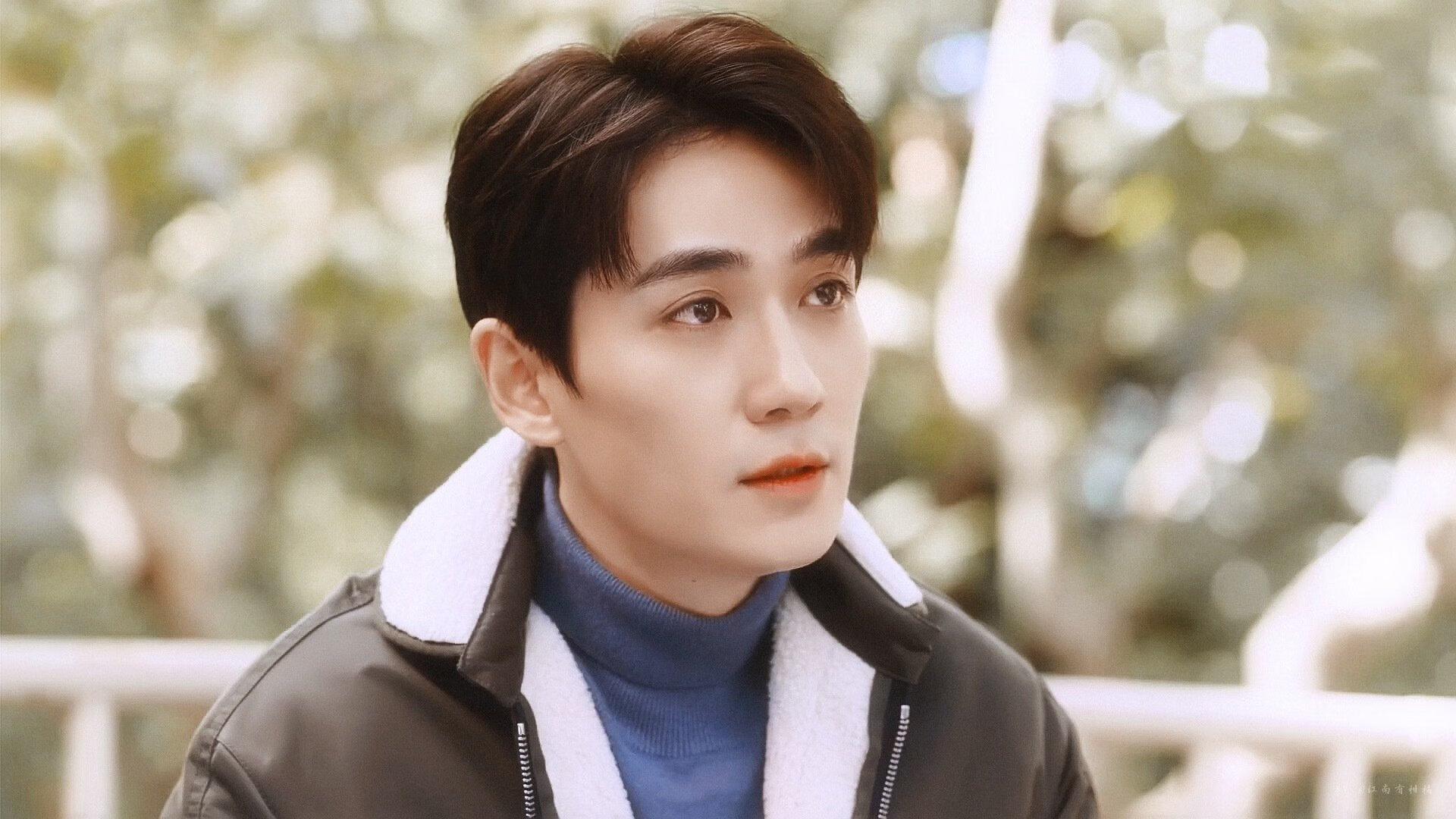 李娜亲自指导青少年练习基本步伐，李娜训练是自费吗